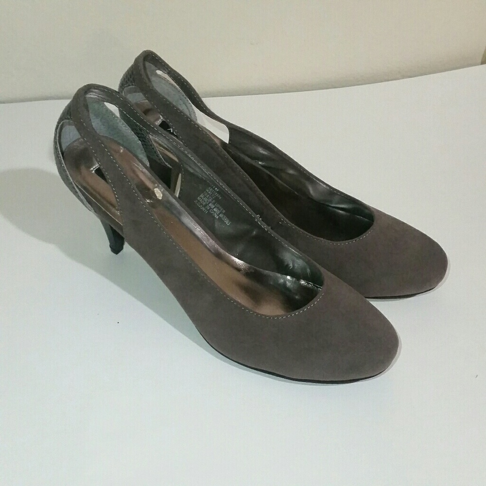Xoxo Waltz heels